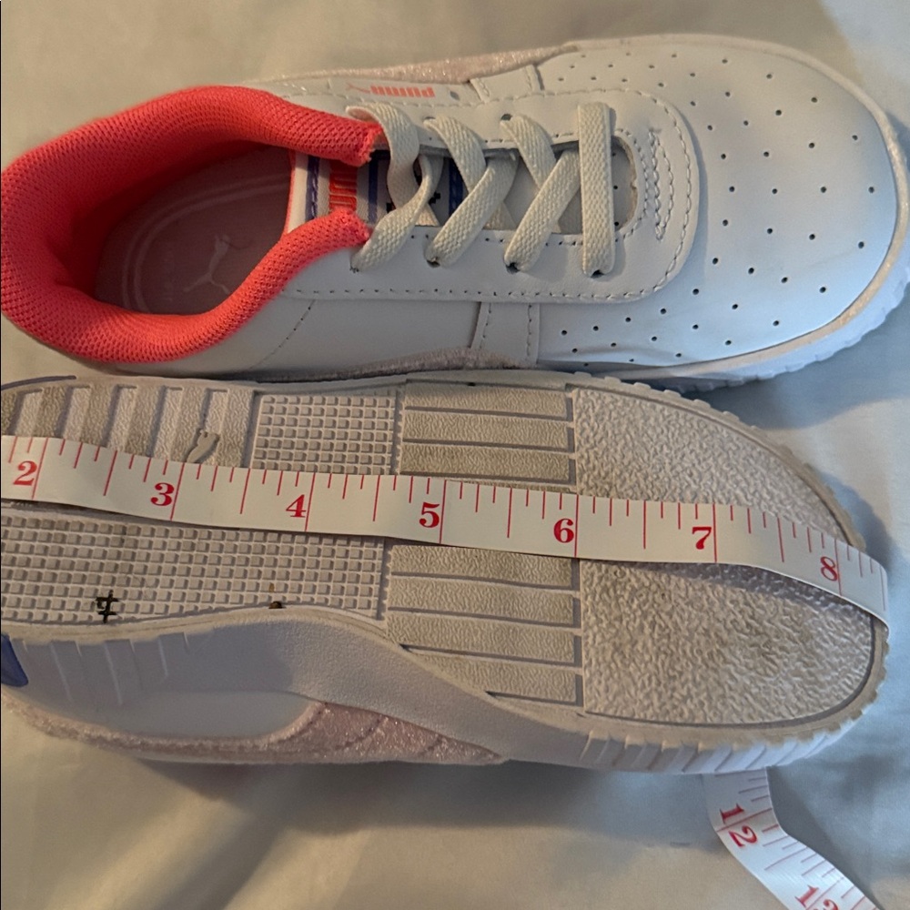 Puma Kids Sneakers in White and Pink - Picture 7 of 7